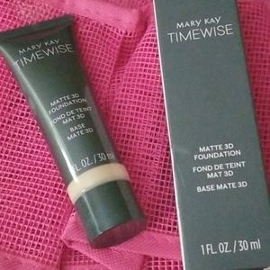 Mary Kay Matte 3D Foundation